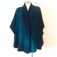 Load image into Gallery viewer, Cape