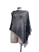 Load image into Gallery viewer, Poncho - Pure Linen