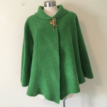 Load image into Gallery viewer, Brooch - Hand Painted Kangaroo