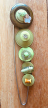 Load image into Gallery viewer, Brooch/ Knit fastener Pin