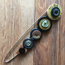 Load image into Gallery viewer, Brooch/ Knit fastener Pin
