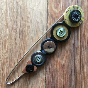 Brooch/ Knit fastener Pin